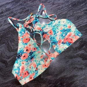 Beach Bunny Swimwear XS Lace Up Bikini Top